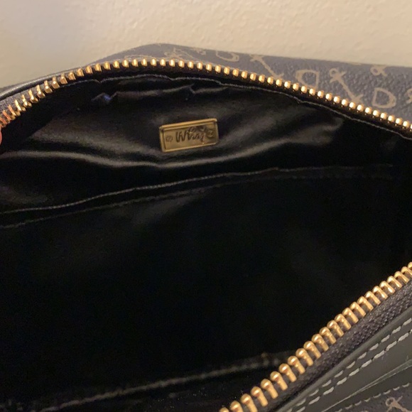 Why International larger crossbody bag - Picture 2 of 2